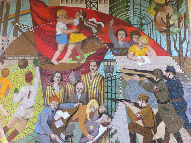 mosaikwandbild_schuleingang.jpg
